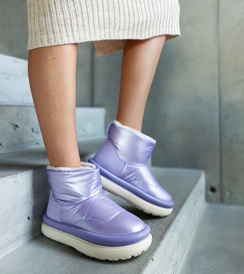 Botinele violet calde cu platformă Cores.