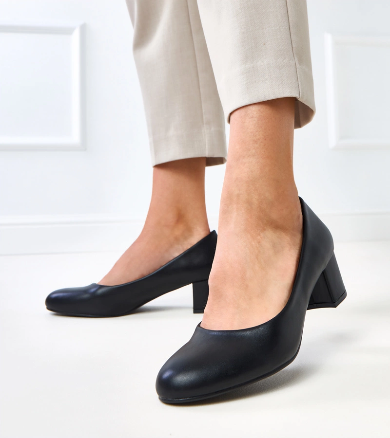 Pantofi clasici negri cu toc mic Mavise