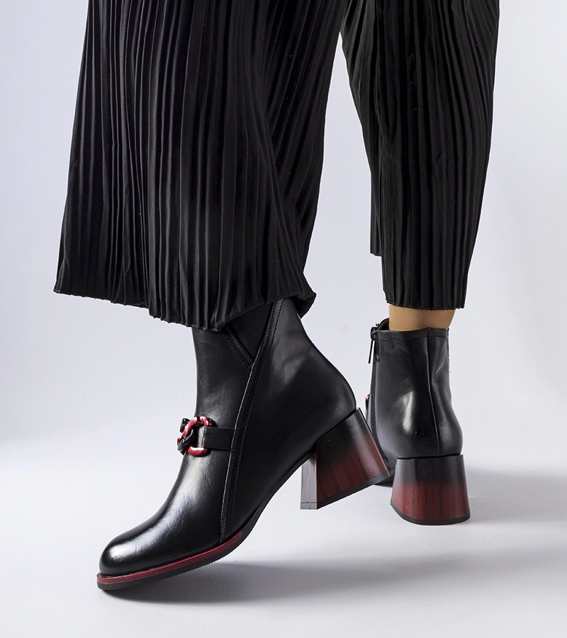 Cizme stiletto elegante negre de la Vinceza