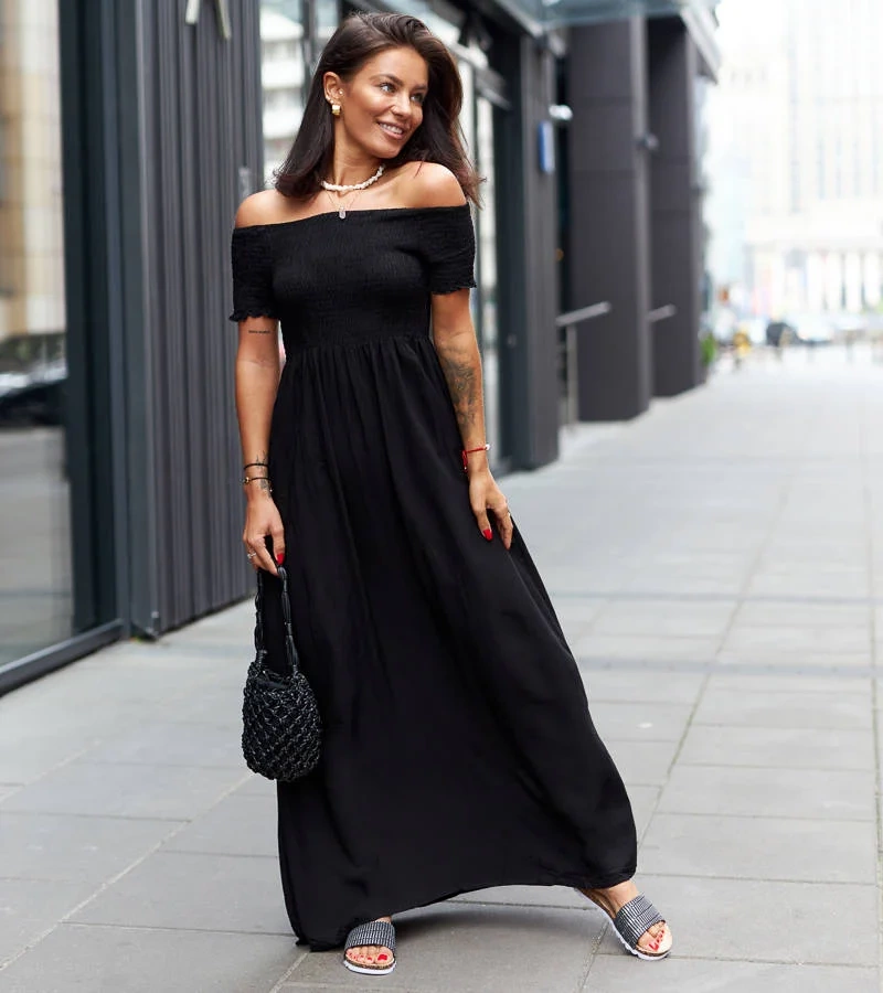 Rochie neagră cu pliu Trentini