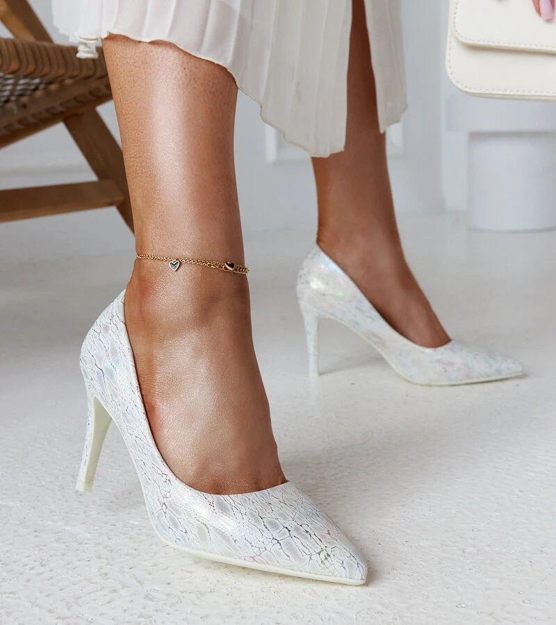 Tocuri metalice argintii cu inserție de piele Gantier