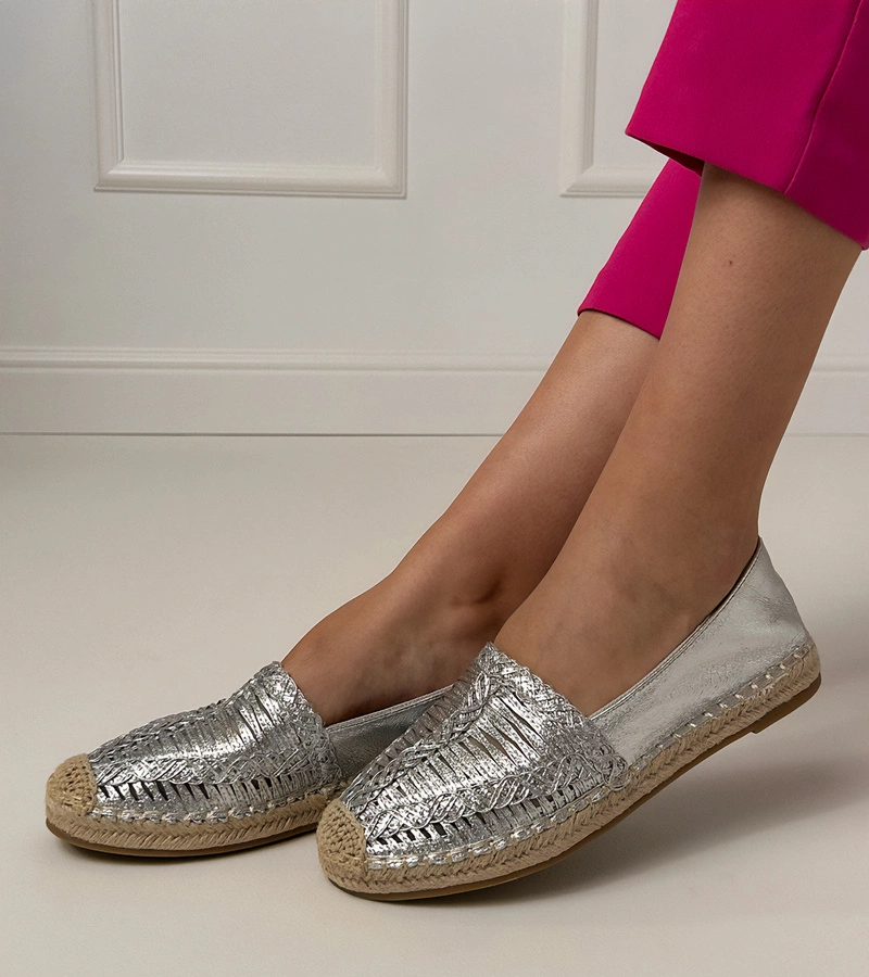 Espadrile din dantelă argintii pe platformă Zelvira