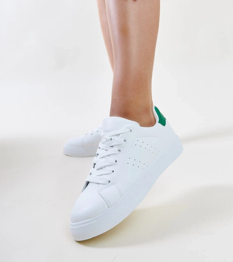 Sneakersi albi-verzi Akila