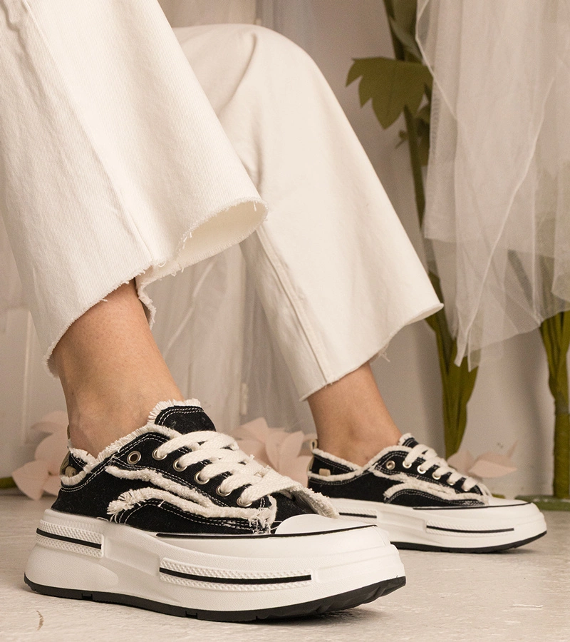 Adidași negri de damă cu talpă înaltă Kallara