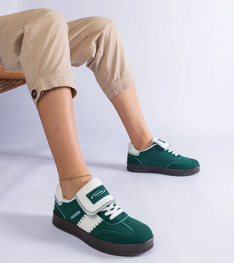 Adidași verzi pe platformă cu cusături Puente