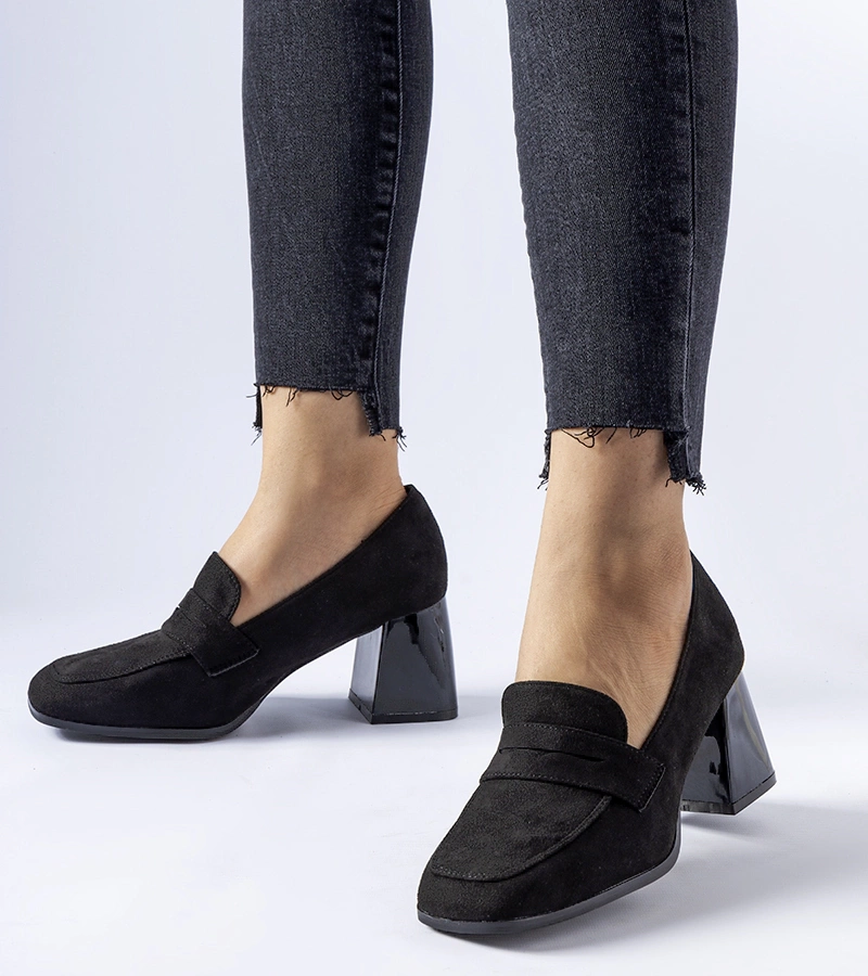 Pantofi negri cu toc lustruit Mill.