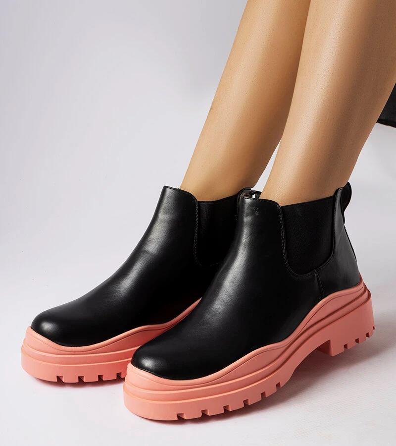 Cizme negre cu platformă colorată Marinone