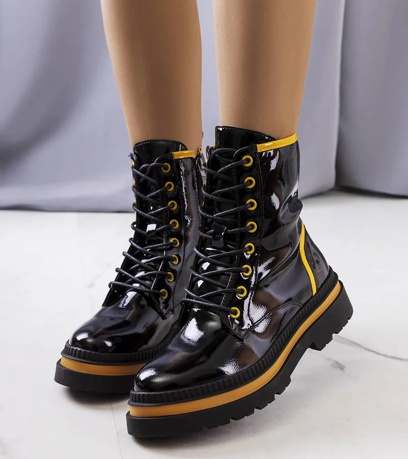 Cizme de trapper lăcuite negre de la Edaline