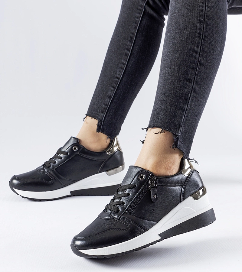 Adidași negri decorați cu fermoar Marietta