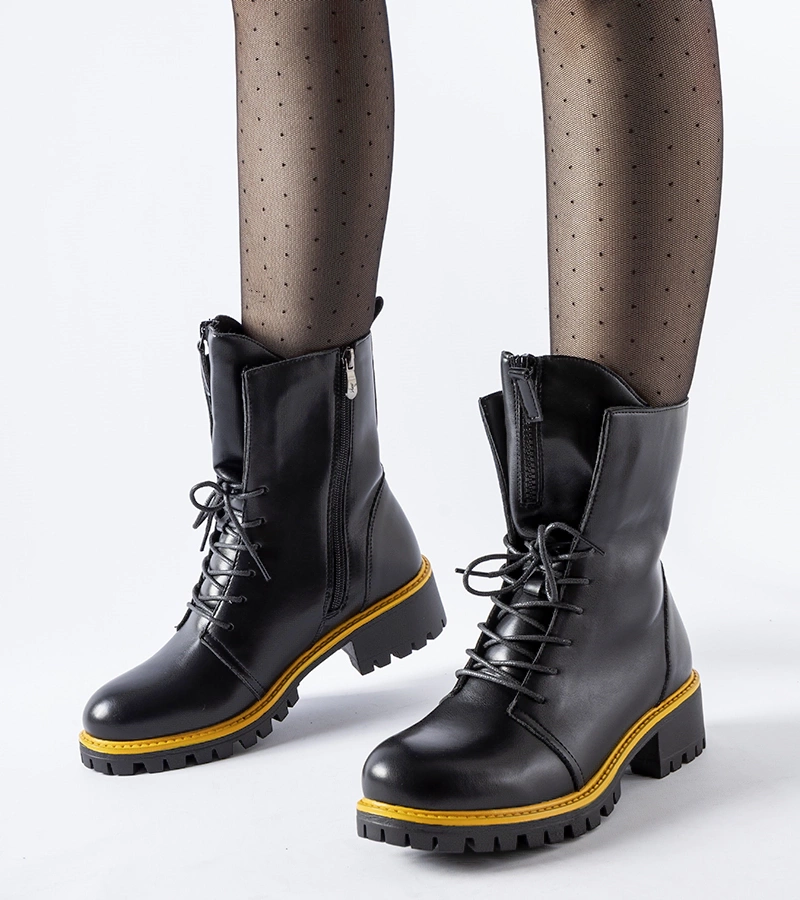 Mocasini negri cu ornamente galbene Elisabetta