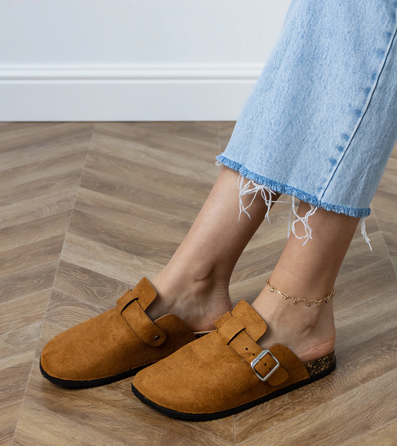 Saboti maro închiși pe talpă de plută Lerins