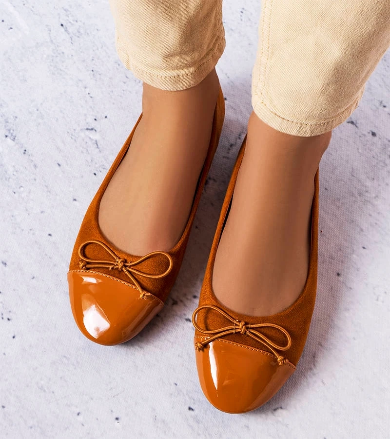 Balerini maro cu nas lăcuit Simard