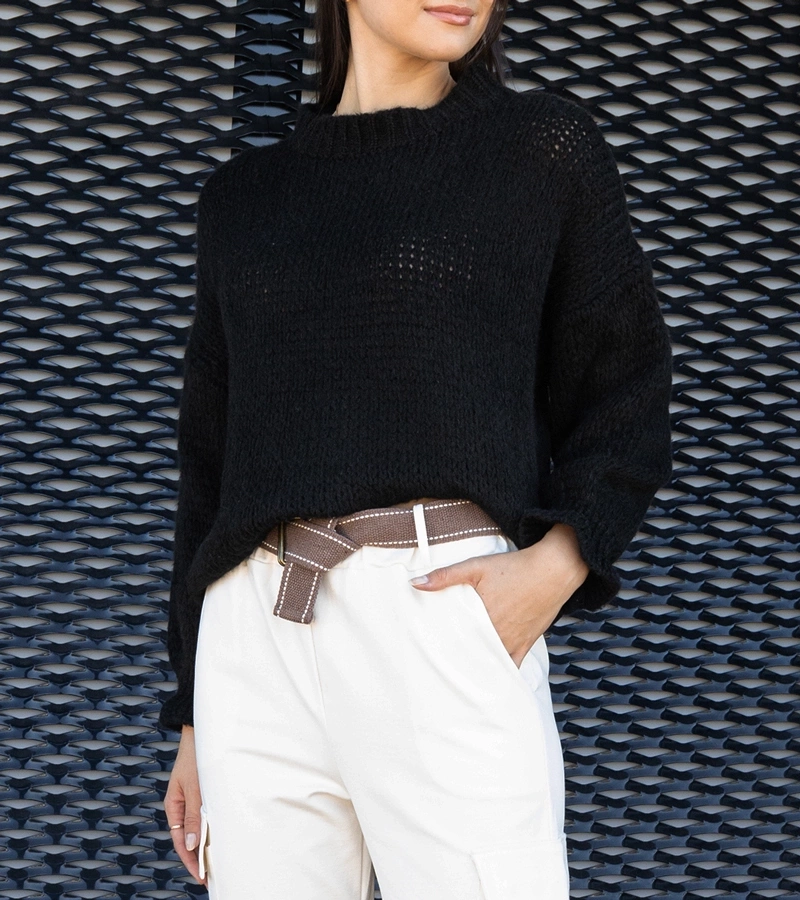 Cămașa neagră asimetrică Castia.