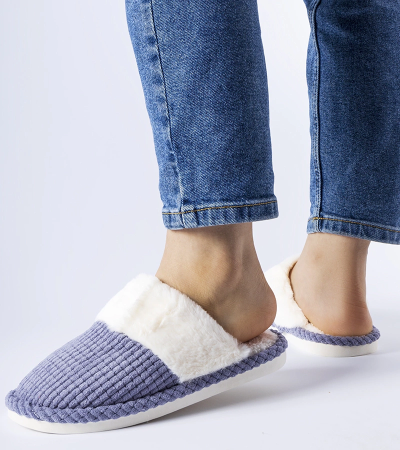 Papuci calde albastre Frappier