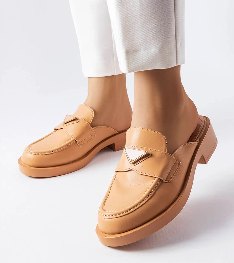 Șlapi maro, cu bandă de nas Berkshire încorporată