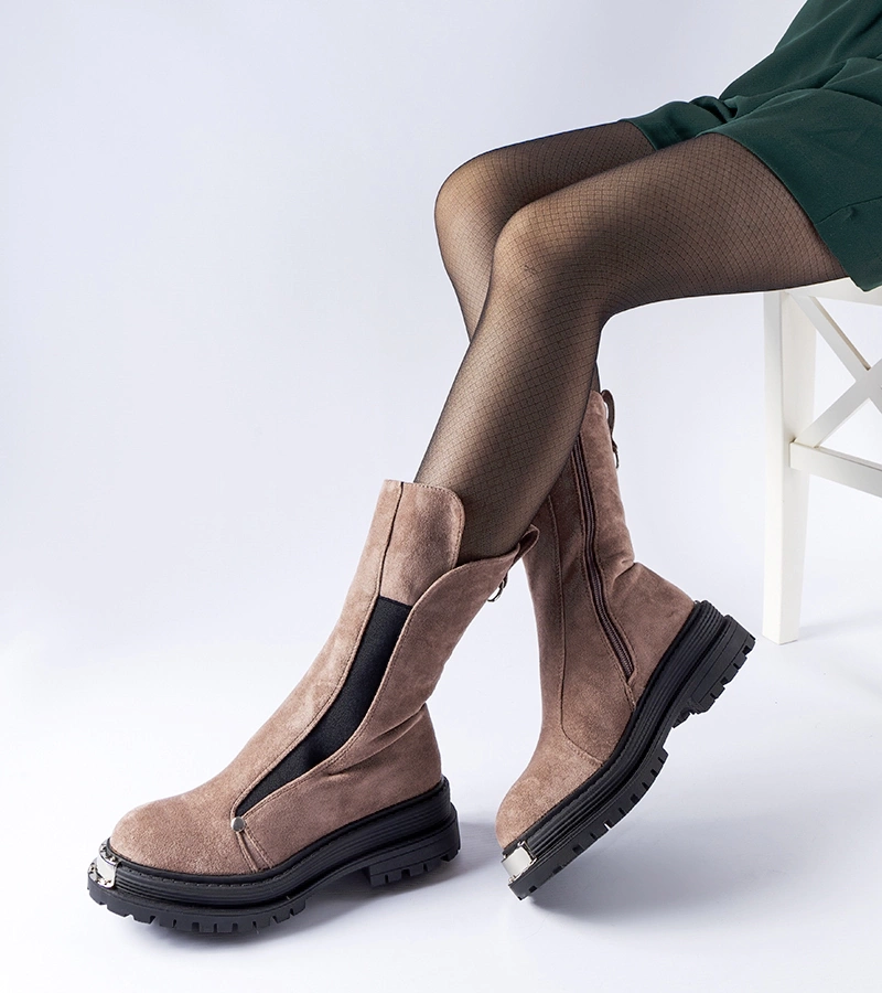 Cizme maro cu varf decorativ Bologna