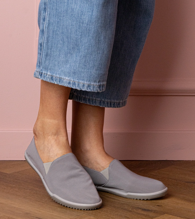 Tenisi gri de damă fără șireturi Kendi