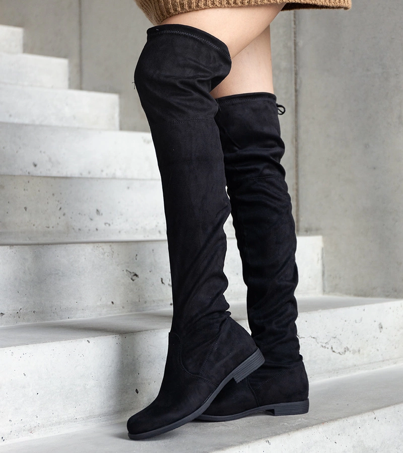 Cizme negre lungi cu platformă din velur ecologic Hallora.