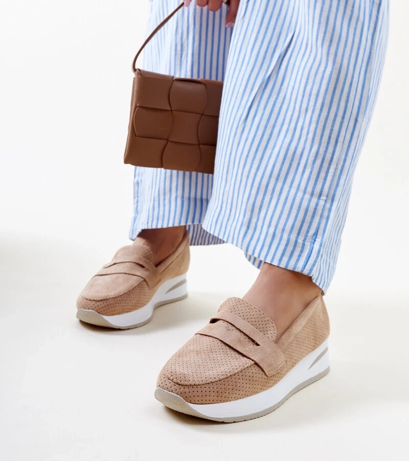 Pantofi maro perforați Muna semi-brogați