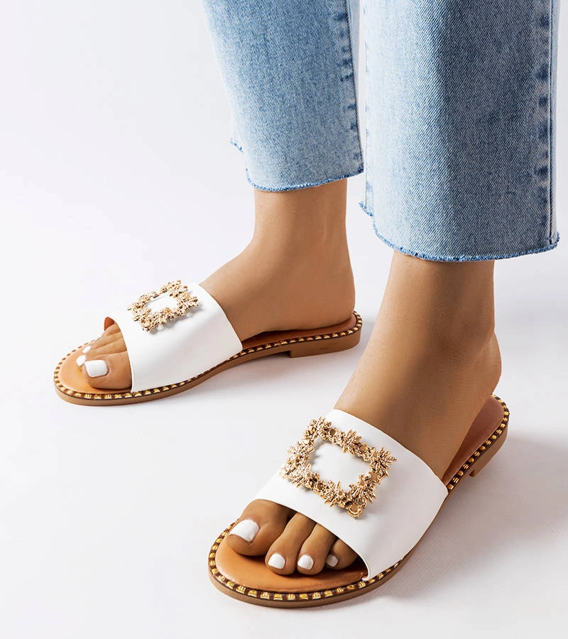 Șlapi albi cu ornament Miriam