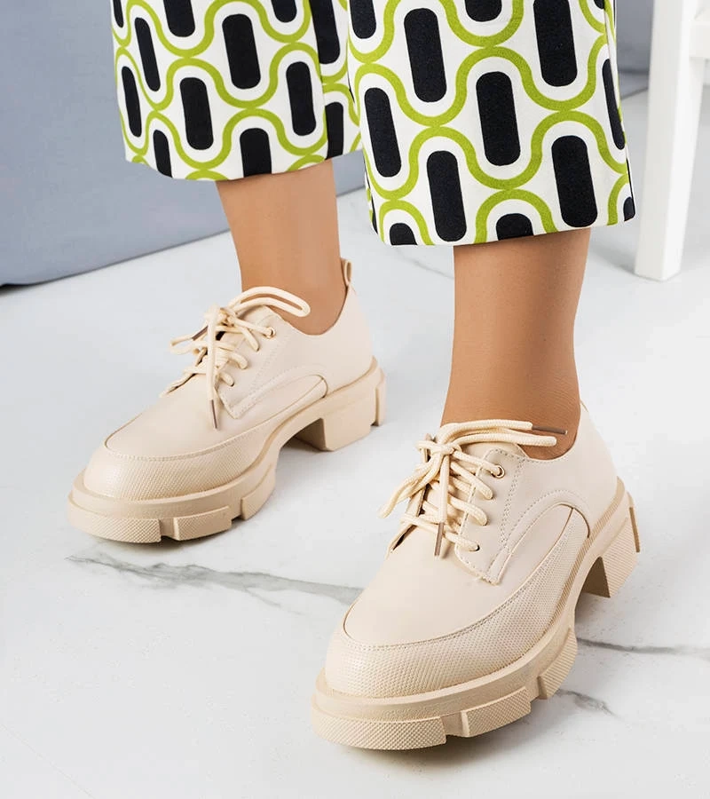 Pantofi de culoare bej pe o talpă solidă Kay