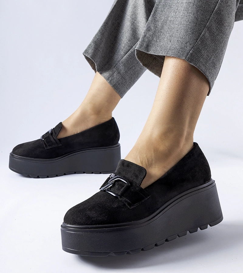 Papuci negri cu platformă Medical