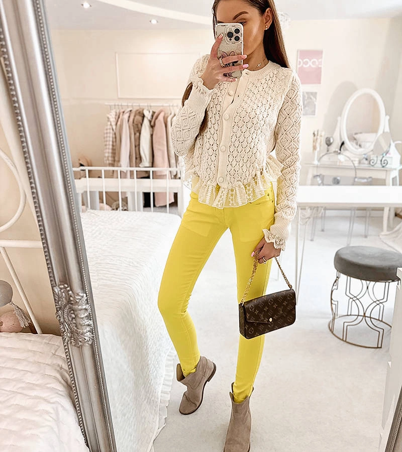 Pantaloni din stofă galbenă Boisclair