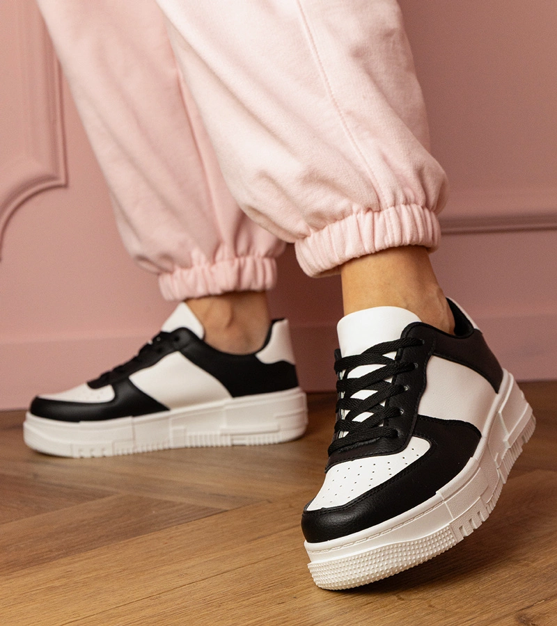 Adidași sport negri pe platformă Luneta