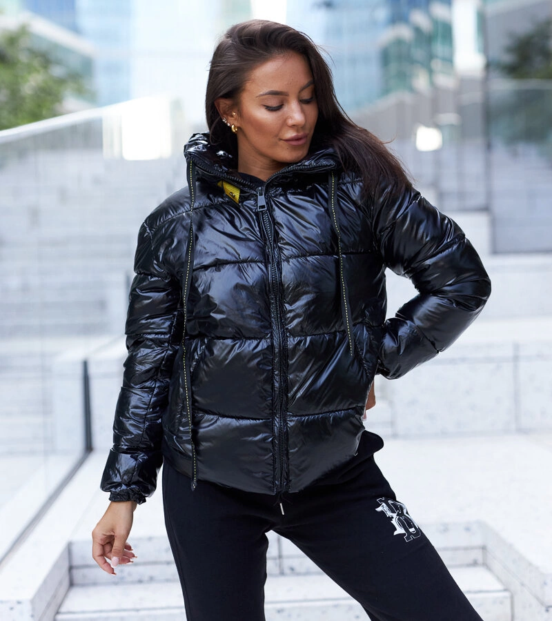 Jachetă neagră cu glugă cu cordon Totari