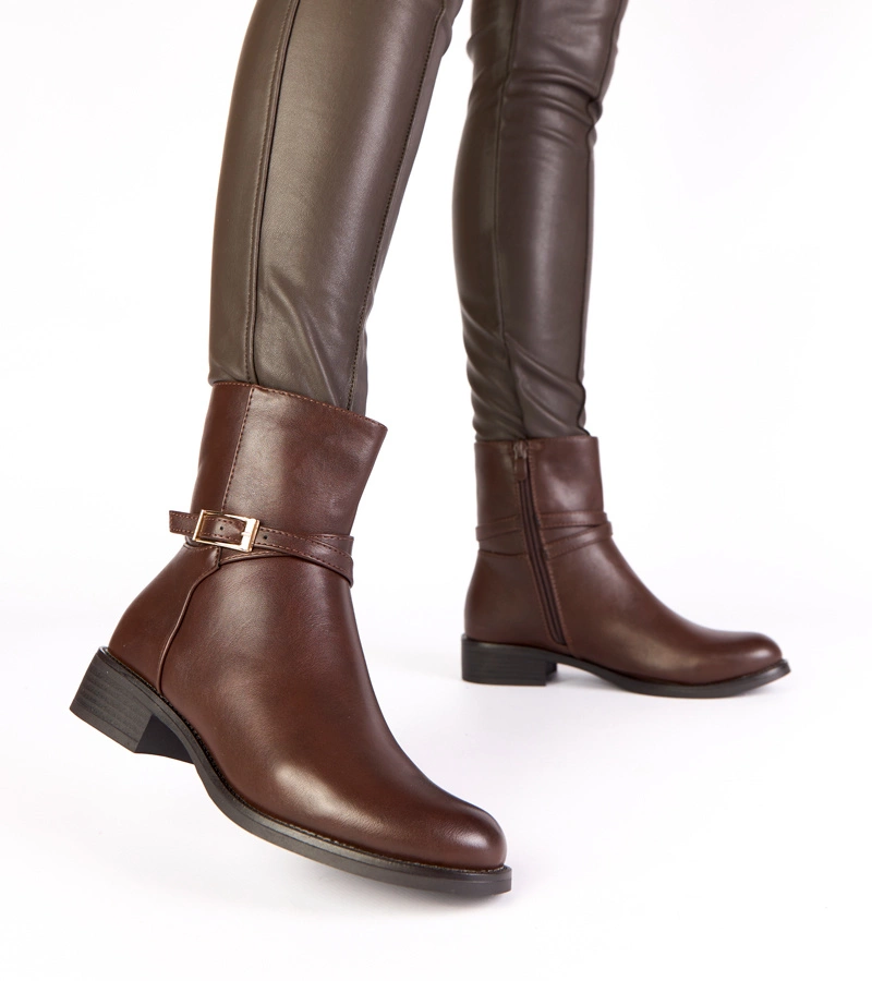 Ghete maro cu cataramă și lăcățel Zema