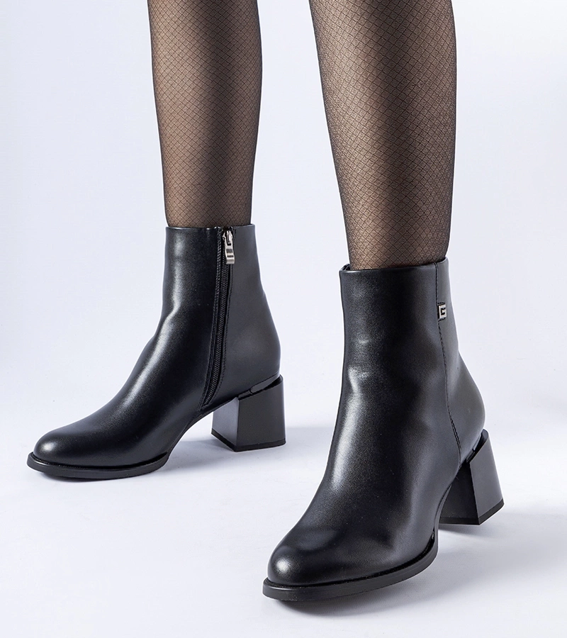 Botine negre călduroase cu toc Fleurette