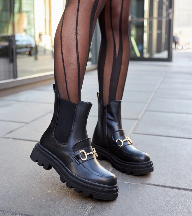 Botine negre cu talpă vizibilă Sailetto