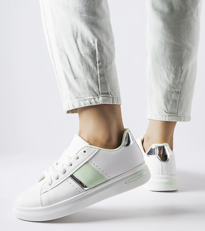 Pantofi sport albi cu accesorii Marei mentă