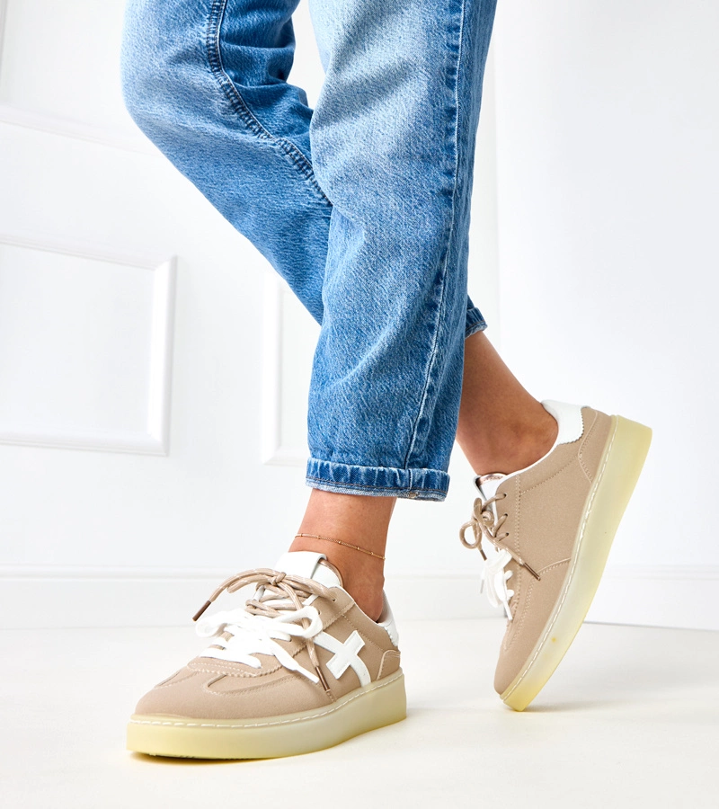 Adidași maro cu platformă și inserție albă Eriksen