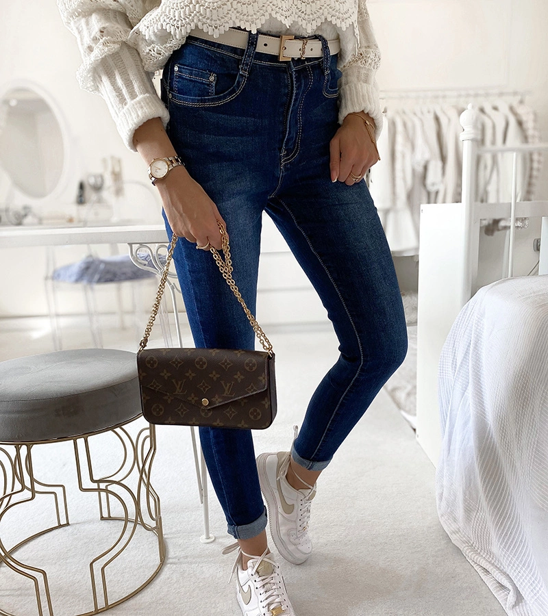 Blugi bleumarin de Syca