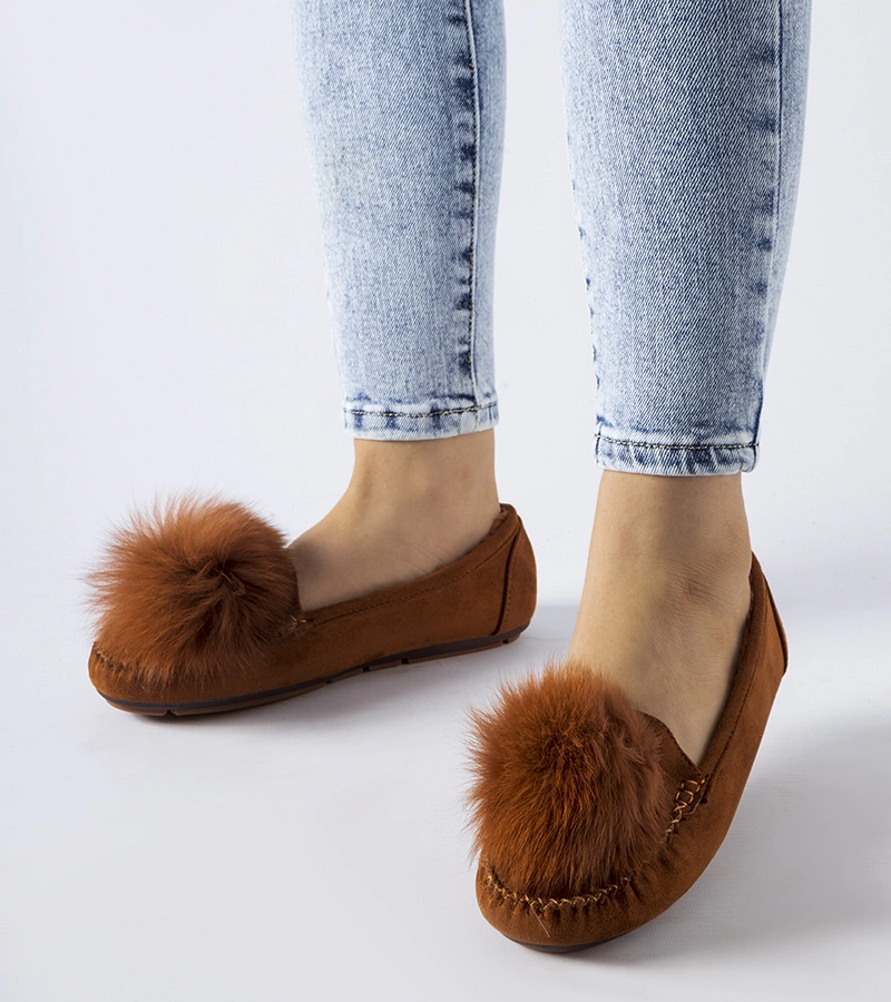 Papuci maro închis cu pompon Marchetti