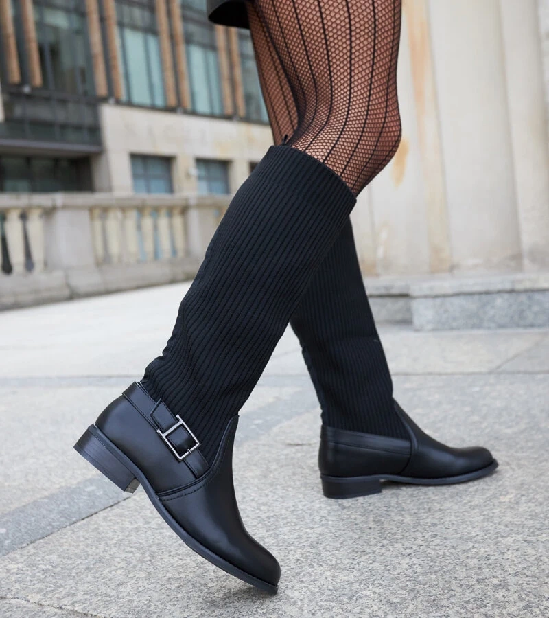 Cizme negre cu gambă elastică Casanova