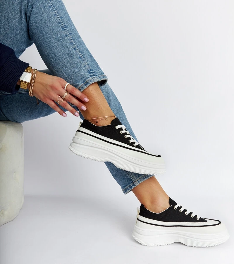 Adidași negri pe platformă Plesio