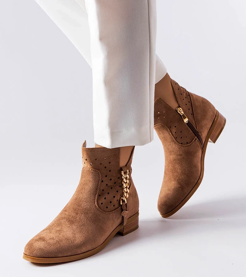 Cizme bej cu inserții ajurate de Vinceza