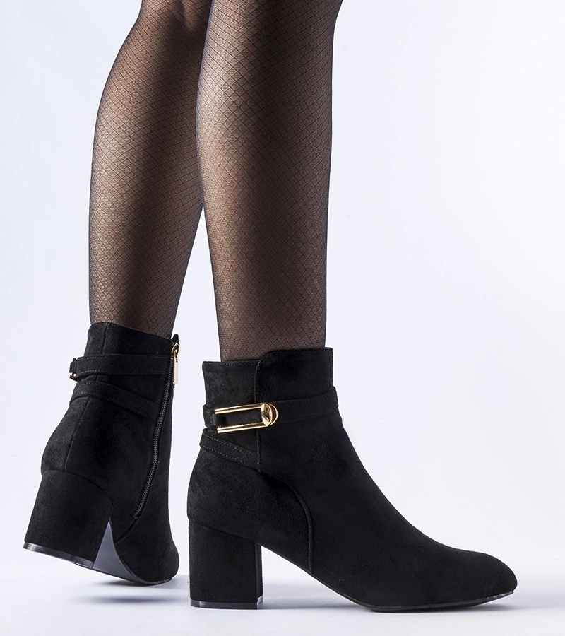 Botine negre cu toc mic și cataramă Sesto