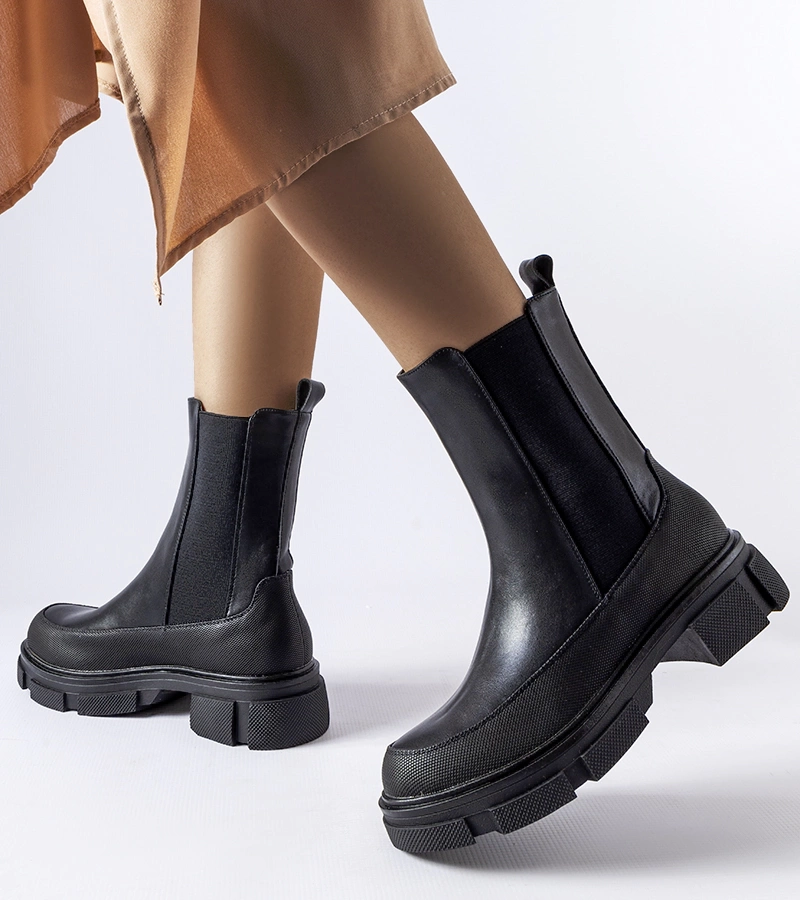 Cizme negre cu partea superioară elastică de Faisal