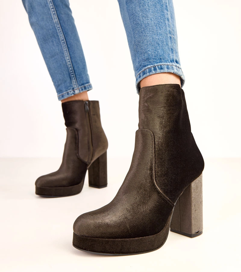 Botine verzi lucioase cu toc gros Asanda