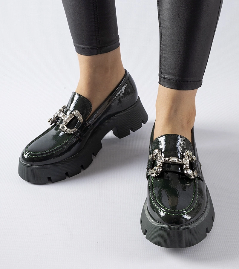 Mocasini verzi lăcuiți cu strasuri Cezet