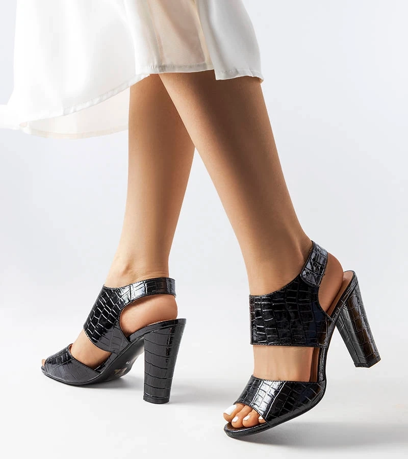 Sandale stiletto Hesasne lăcuite negru