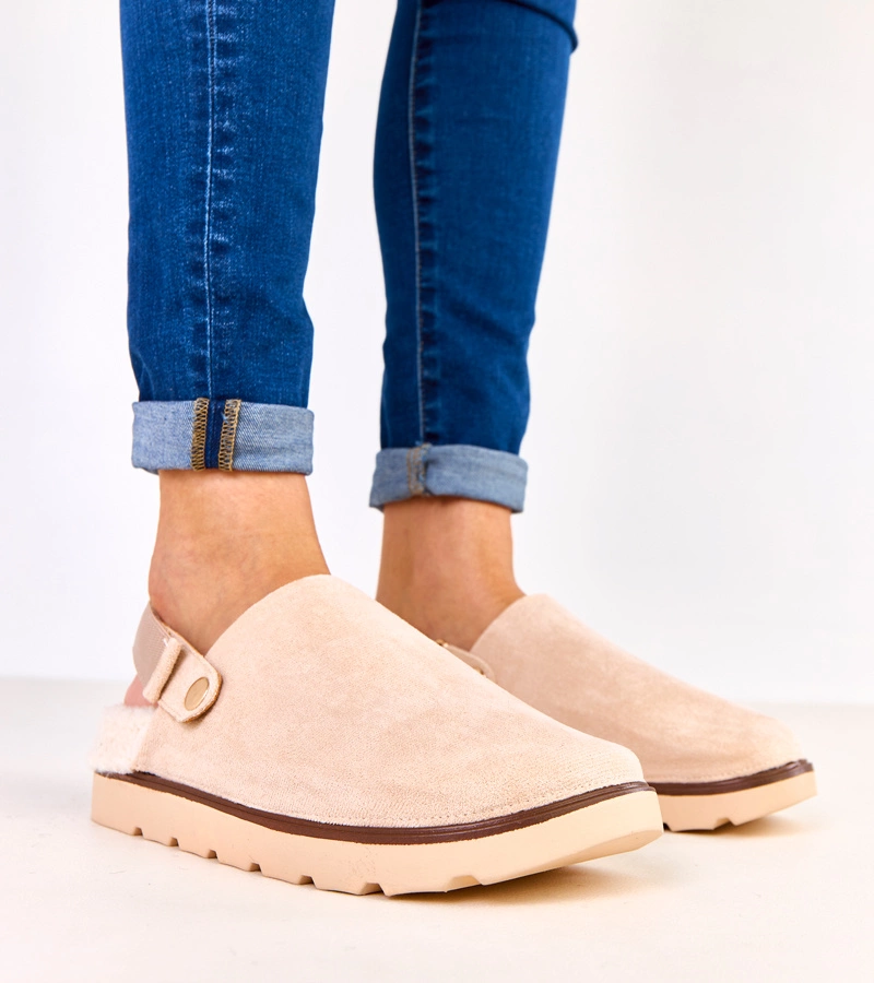 Papuci îmblăniți bej închiși cu închidere Unseta