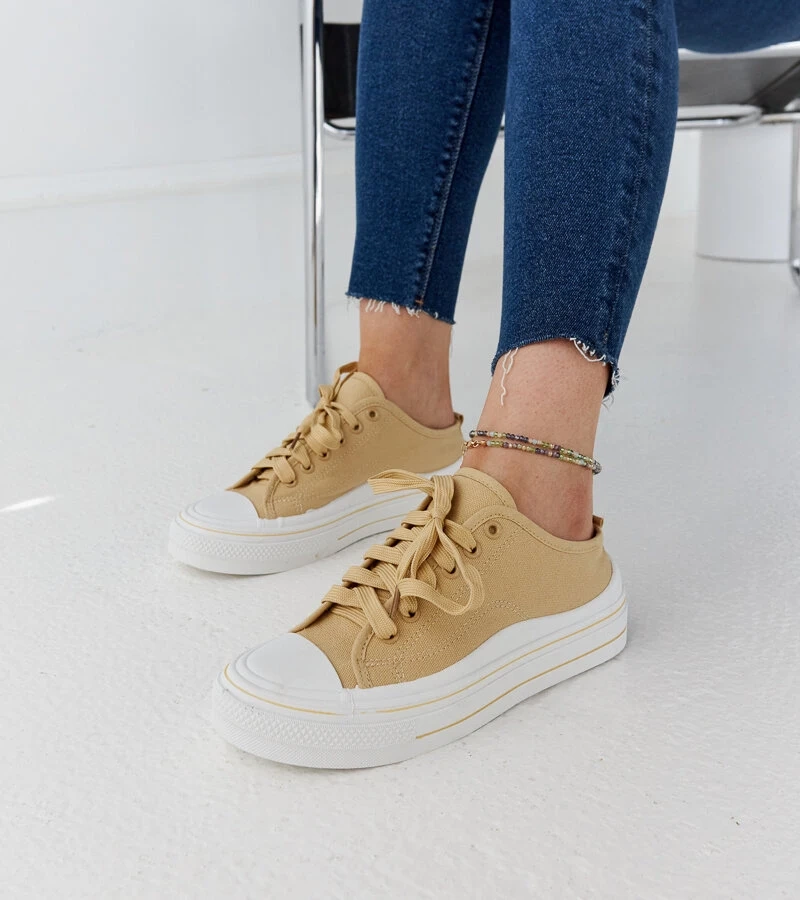 Teniși bej cu platformă Fiori