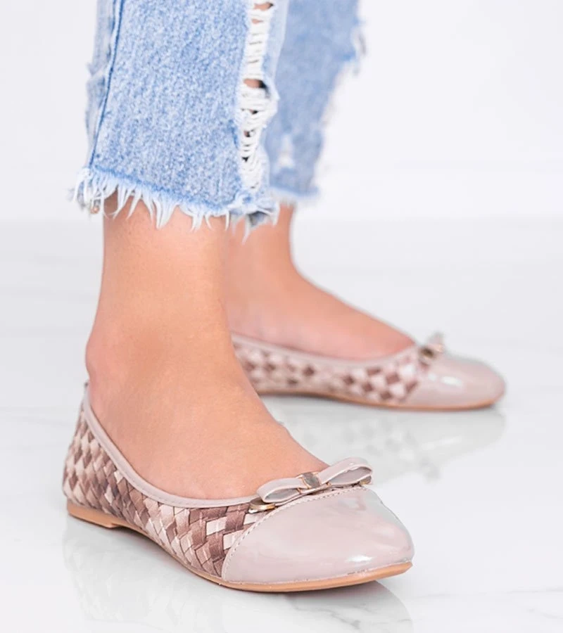 Balerini bej în carouri de la Broadway