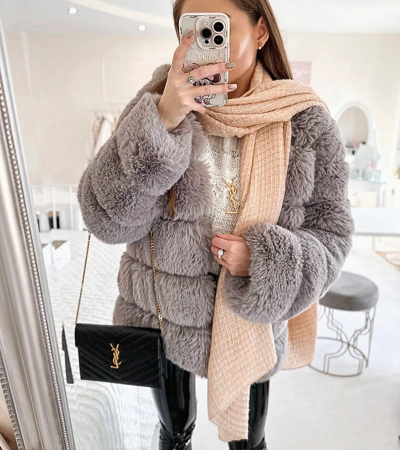 Eșarfă roz cu buline Khalil