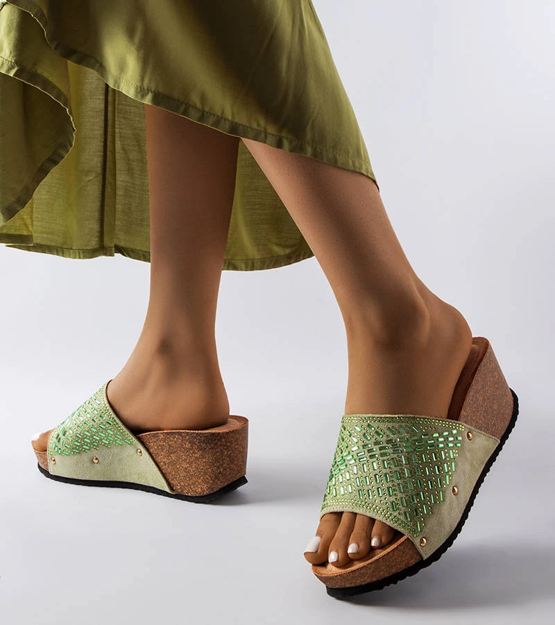 Flip-flops verzi cu zirconiu Guymon pe platforme