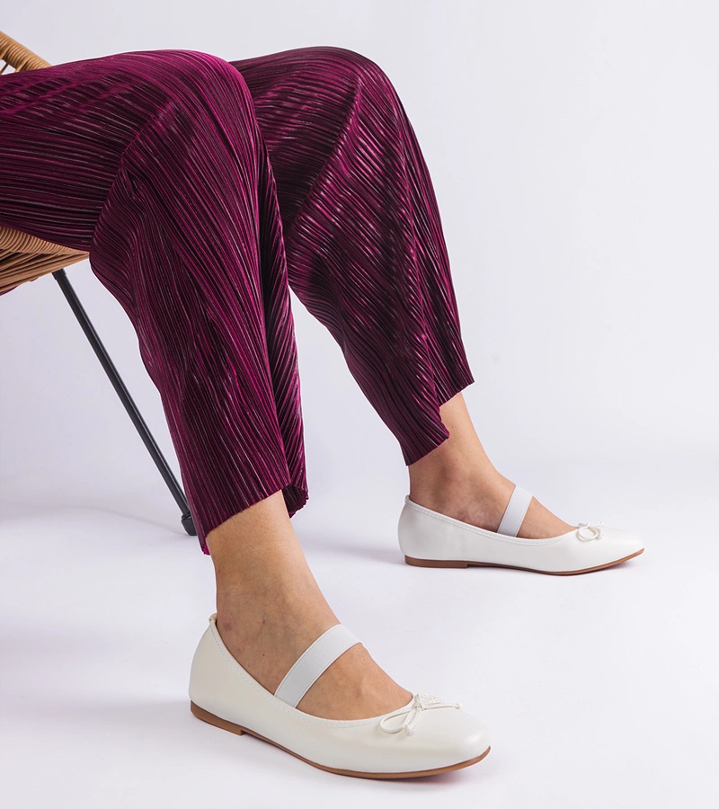 Balerini albi cu elastic și fundă decorativă Newton